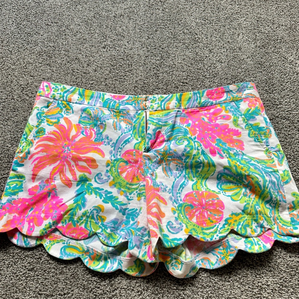 Bright Lily Pulitzer Buttercup Scalloped Shorts